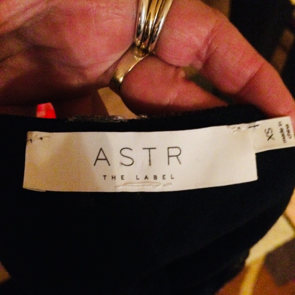 $6 SALE -  Astr Sexy Summer Top, Size Extra Small - Picture 7 of 7